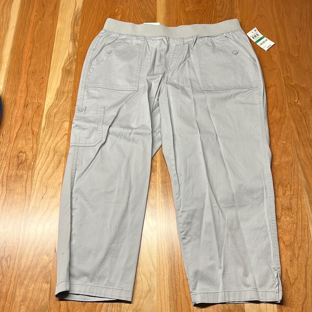 Brand New with Tags Capri Pants